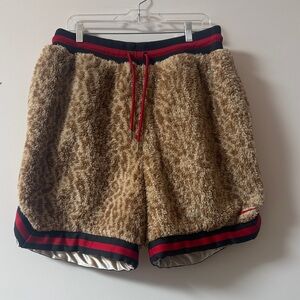 Furry leopard used Nike basketball shorts men’s xxl